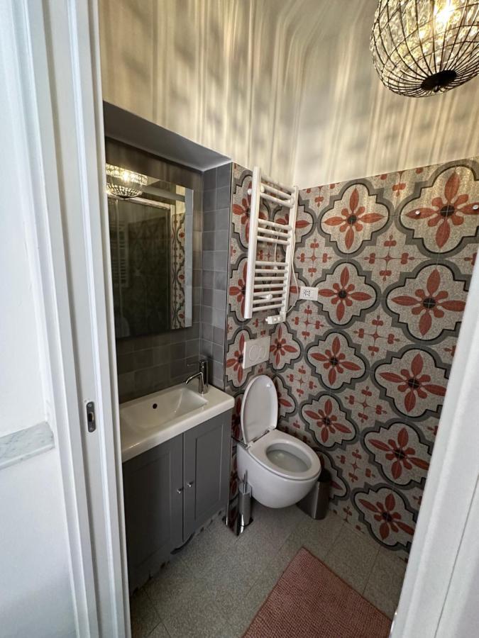 Elegante Stanza Rossa Mottino23 Acomodação com café da manhã Lerici Exterior foto