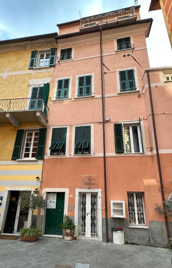 Elegante Stanza Rossa Mottino23 Acomodação com café da manhã Lerici Exterior foto